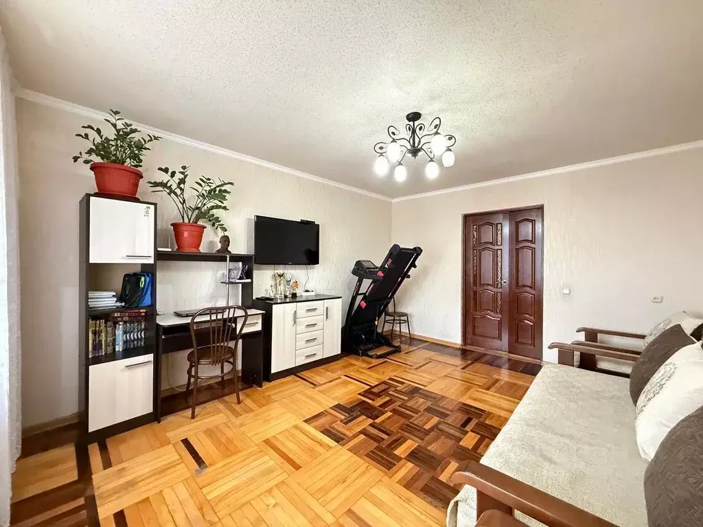 2-к кв. Кабардино-Балкария, Нальчик ул. Идарова (60.0 м) - Фото 0