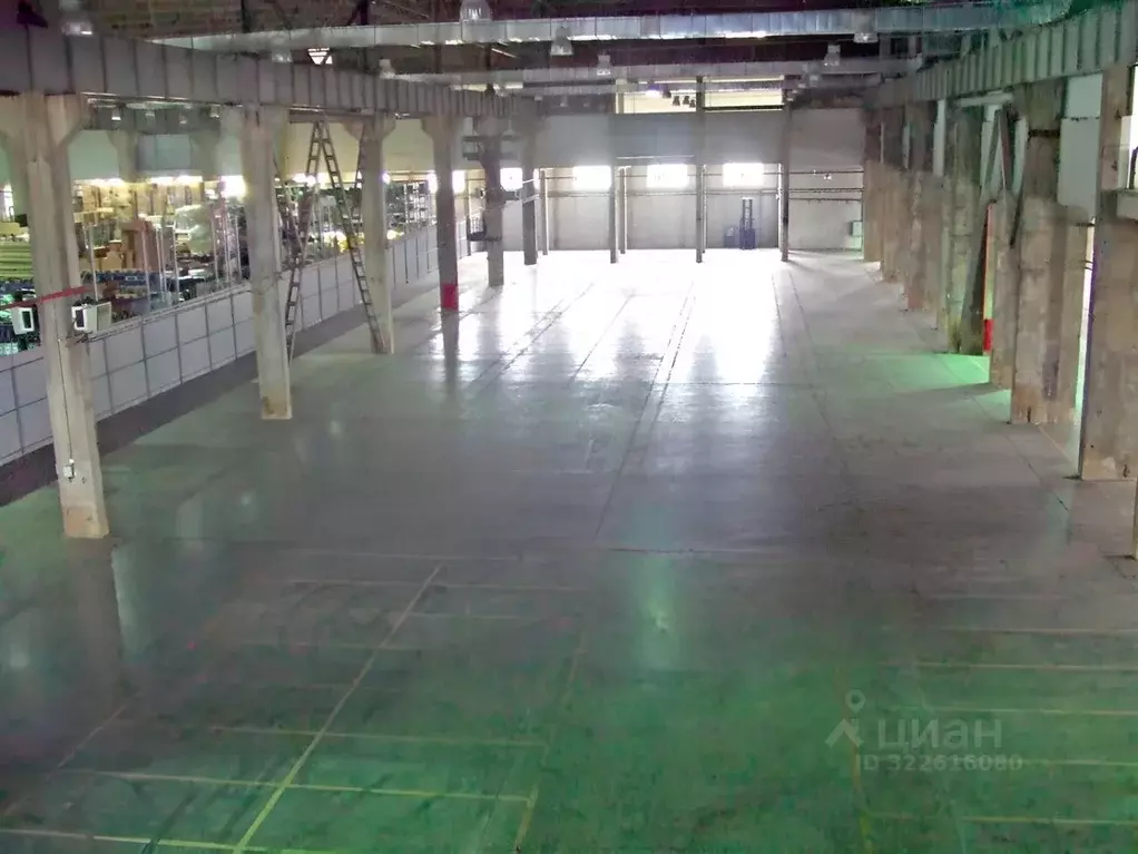 Склад в Московская область, Лобня Индустриальная ул., 1 (4070 м) - Фото 1