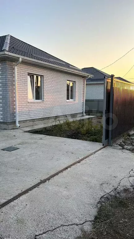 Дом 100 м на участке 4 сот. - Фото 0