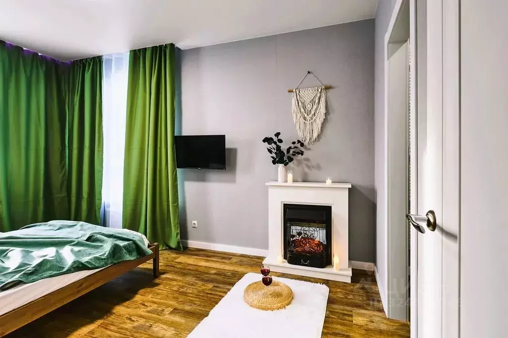 1-к кв. Тюменская область, Тюмень Новгородская ул., 22 (35.0 м) - Фото 1