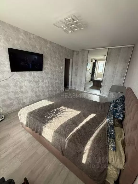 2-к кв. Тюменская область, Тюмень ул. Елизарова, 30 (50.0 м) - Фото 0