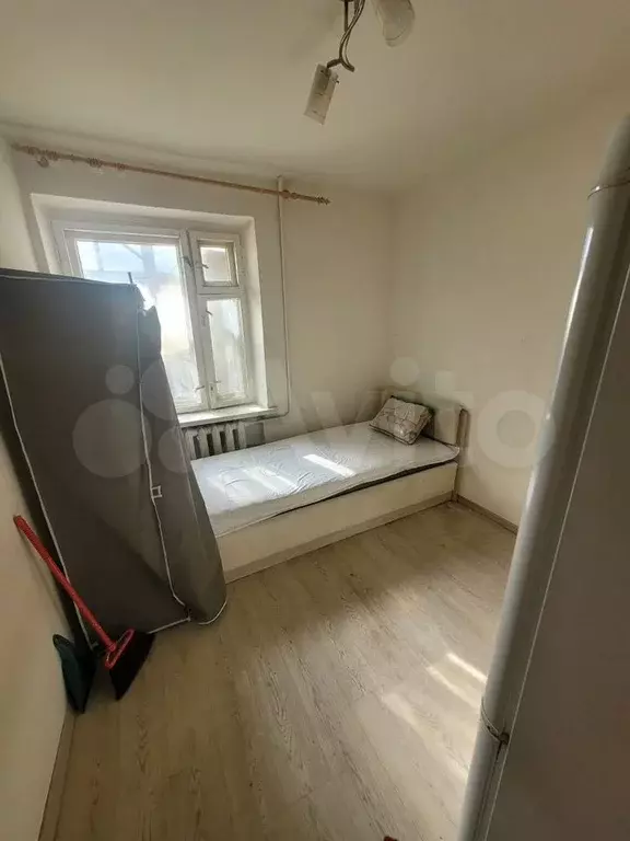 Комната 9 м в 4-к., 9/9 эт. - Фото 0