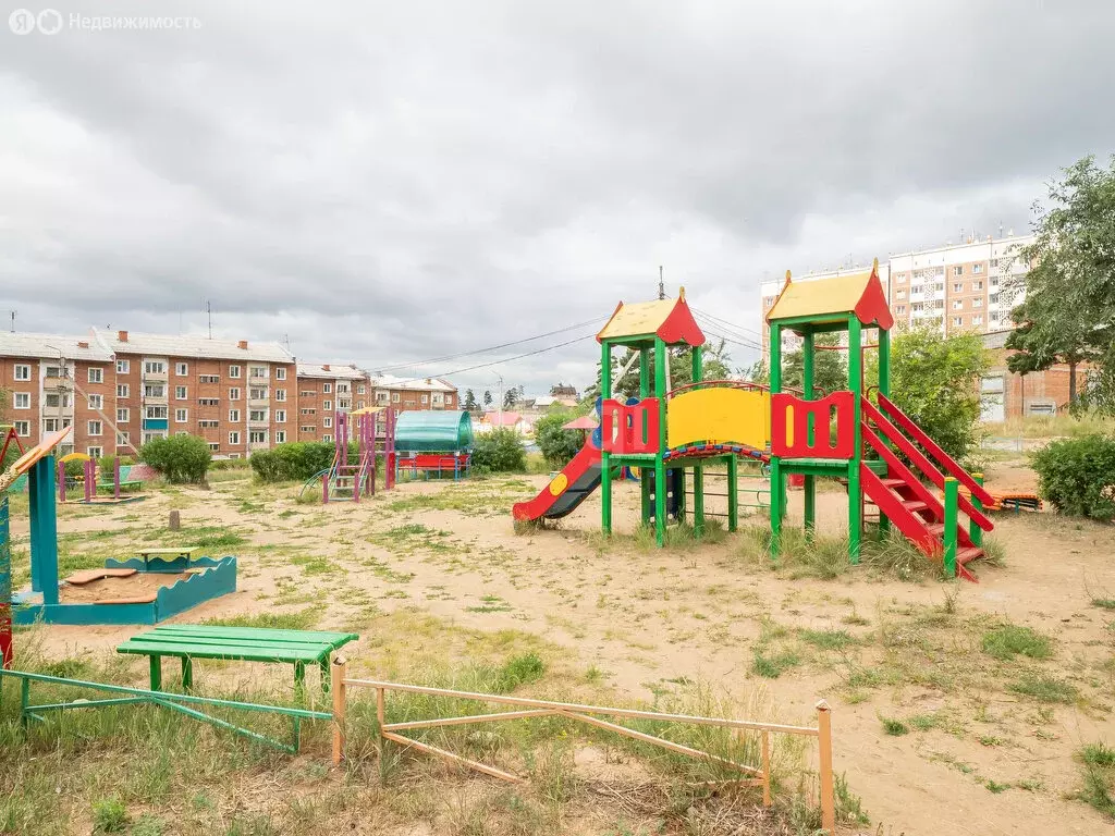 3-комнатная квартира: микрорайон Зелёный, 1 (69.5 м) - Фото 1