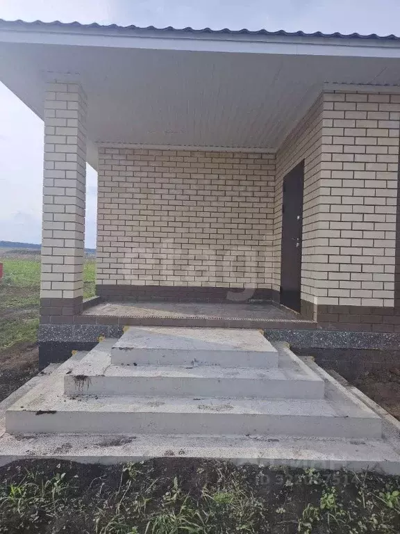 Дом в Башкортостан, Уфимский район, Дмитриевский сельсовет, д. ... - Фото 1