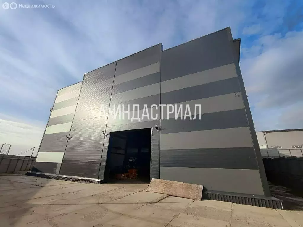 Помещение свободного назначения (1600 м) - Фото 1