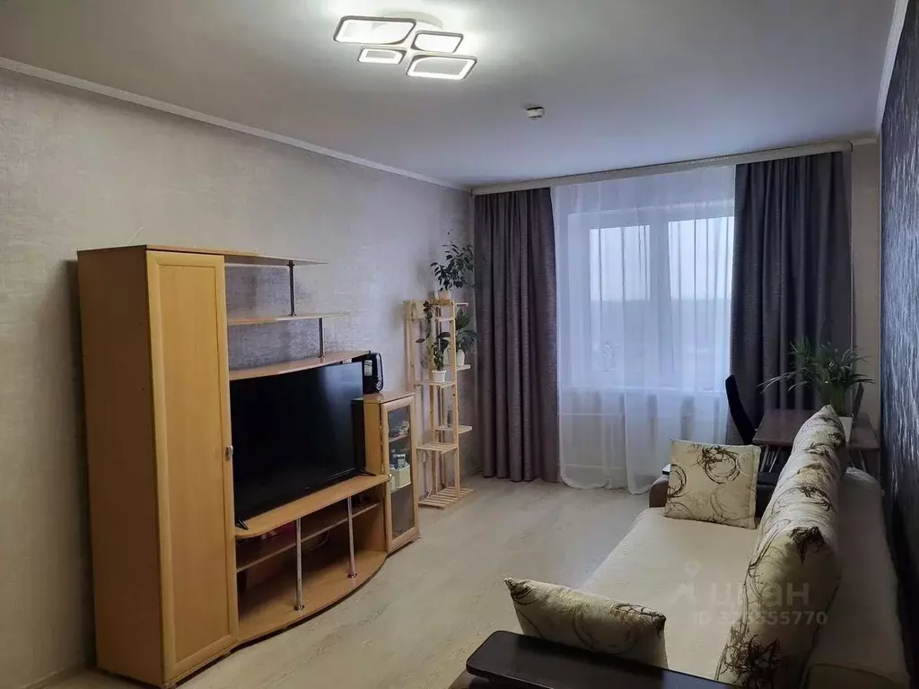 1-к кв. Башкортостан, Уфа ул. Шмидта, 41 (53.6 м) - Фото 0