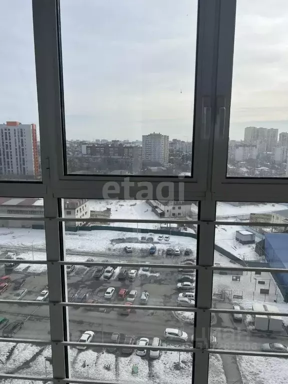 1-к кв. Тюменская область, Тюмень Комбинатская ул., 54к2 (45.4 м) - Фото 0