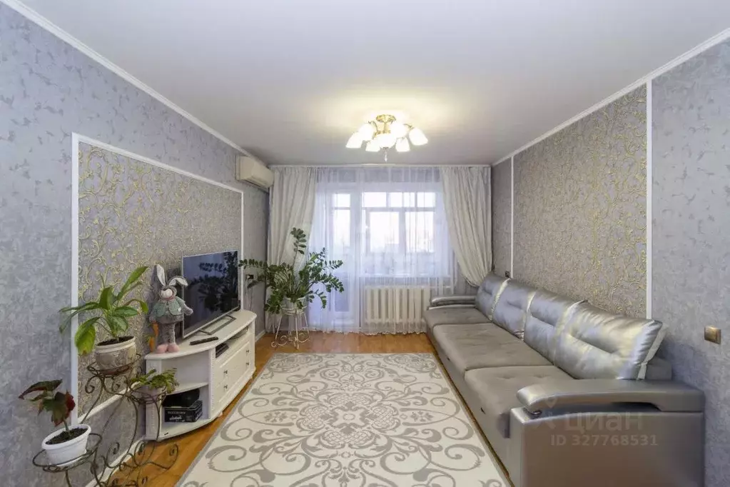 4-к кв. Тюменская область, Тюмень ул. 9 Января, 162 (111.2 м) - Фото 1