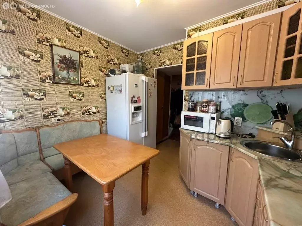 2-комнатная квартира: Челябинск, улица Молодогвардейцев, 61 (49.5 м) - Фото 1