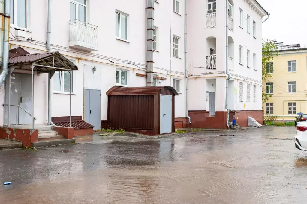 Помещение свободного назначения в Свердловская область, Полевской ул. ... - Фото 1