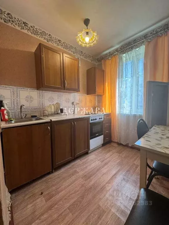 1-к кв. Белгородская область, Старый Оскол Жукова мкр, 13 (39.0 м) - Фото 2