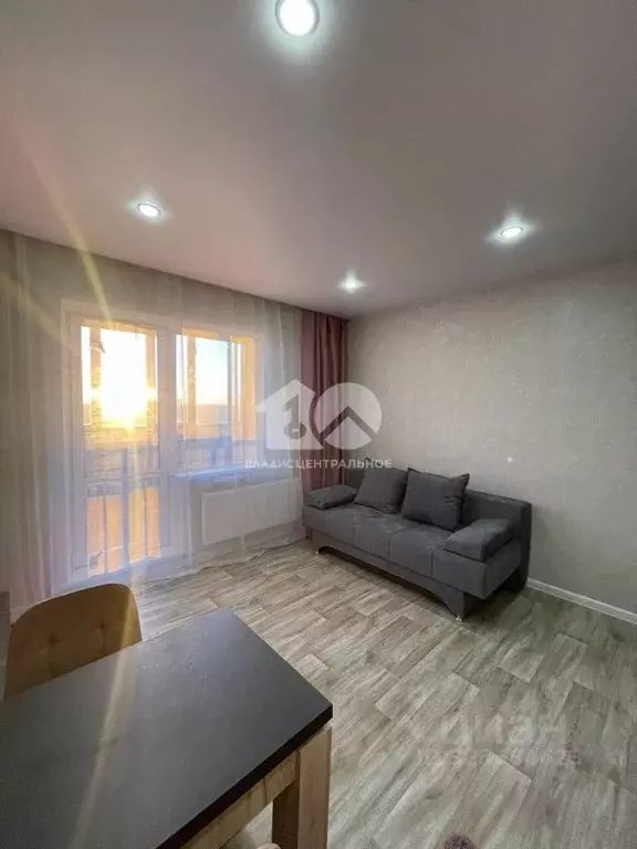 Студия Новосибирская область, Обь Октябрьская ул., 5 (22.6 м) - Фото 1