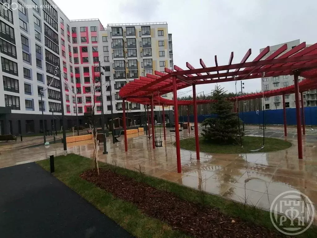 3-комнатная квартира: городской посёлок Янино-1, улица Рембрандта, 4 ... - Фото 1