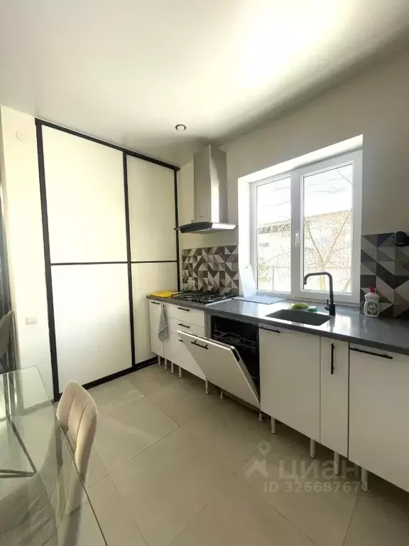 Дом в Калининградская область, Гурьевский муниципальный округ, пос. ... - Фото 1