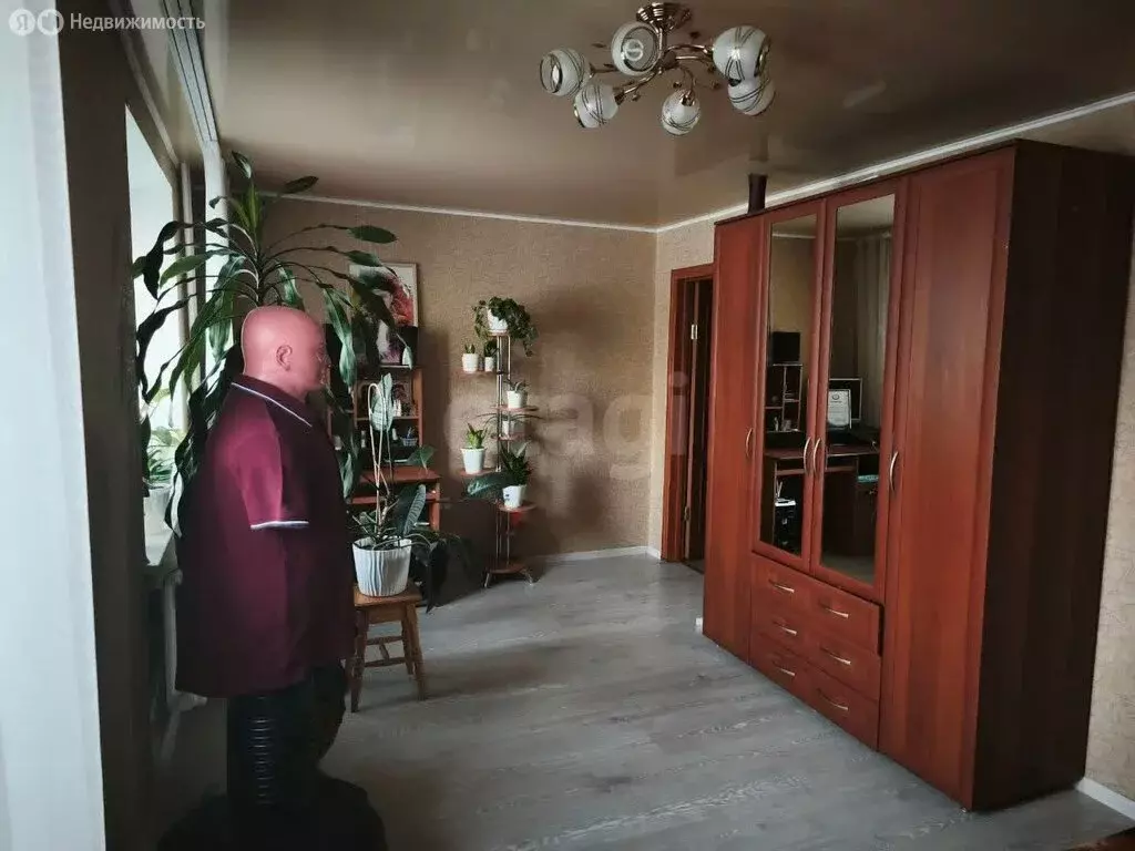 3-комнатная квартира: Тюмень, улица Станислава Карнацевича, 12 (76 м) - Фото 1