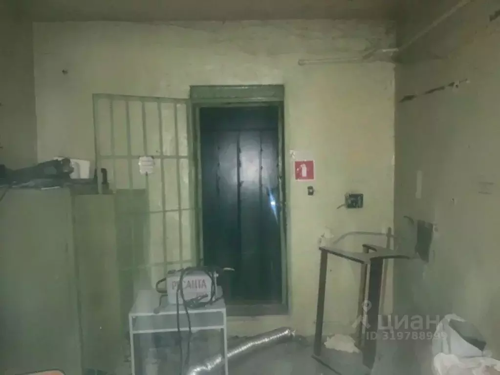 Помещение свободного назначения в Курская область, Октябрьский район, ... - Фото 1