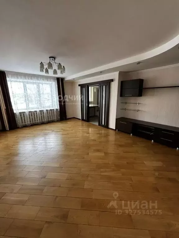 3-к кв. Чувашия, Цивильск Цивильский район, ул. Никитина, 1/43 (83.8 ... - Фото 1