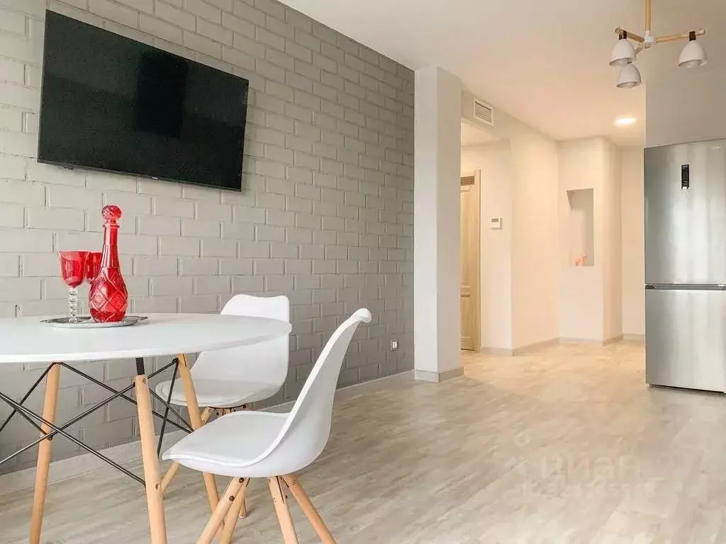 2-к кв. Челябинская область, Челябинск Лесопарковая ул., 7Г (88.0 м) - Фото 2