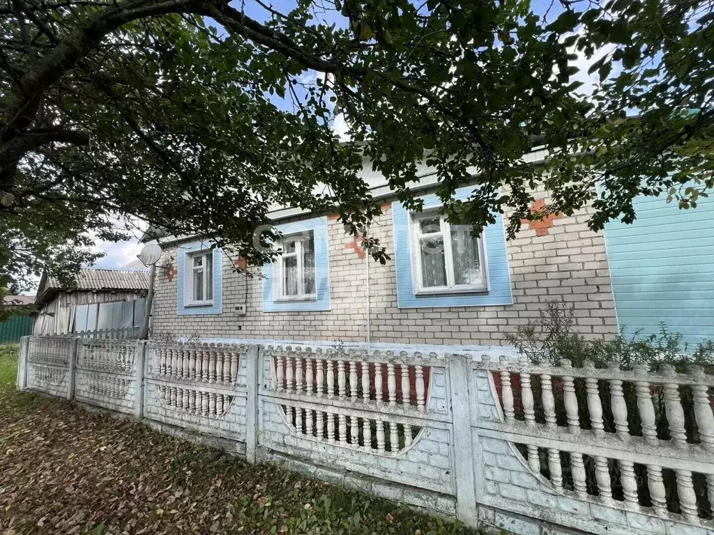 Дом в Брянская область, Карачев Комсомольская ул., 6 (82 м) - Фото 1