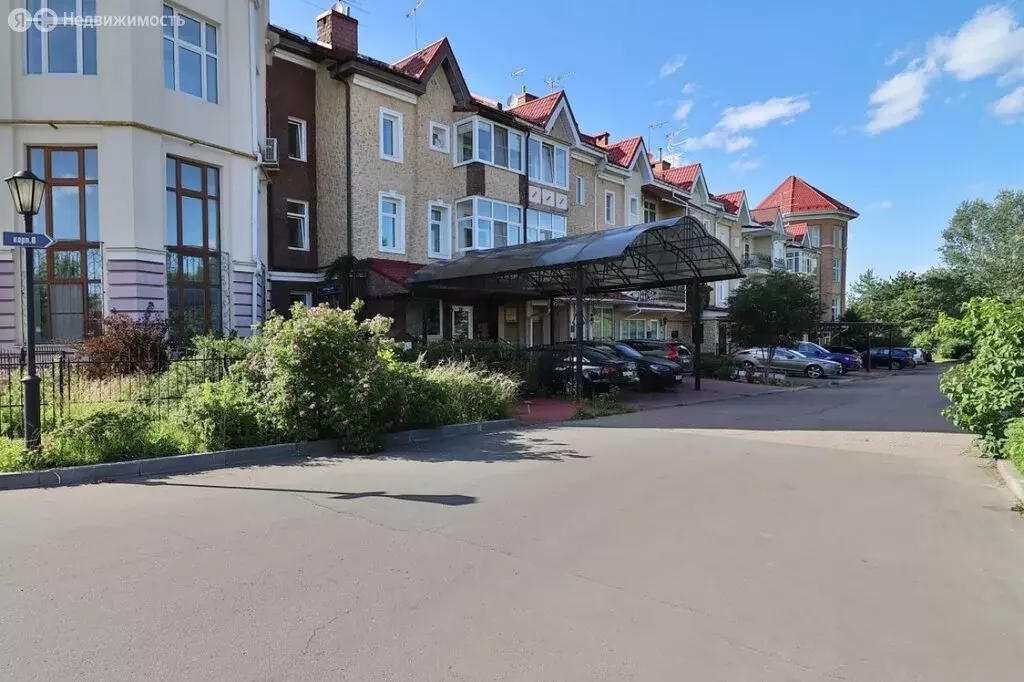 Дом в Москва, СЗАО, район Куркино, 15-й микрорайон (408 м) - Фото 0