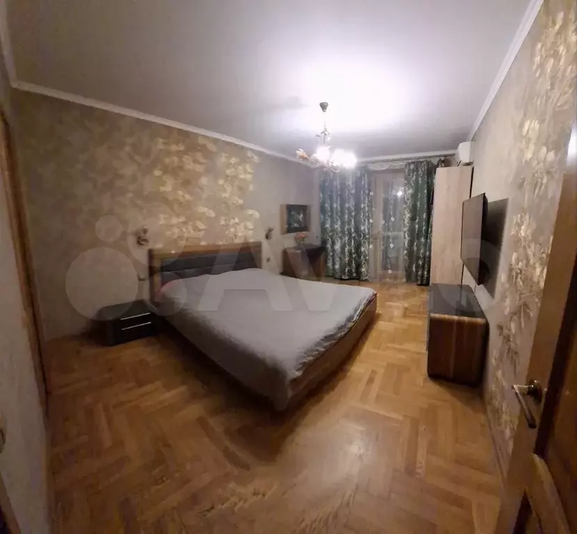 3-к. квартира, 121 м, 3/8 эт. - Фото 1