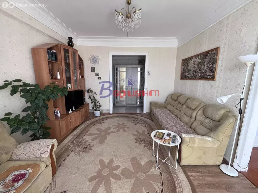 2-комнатная квартира: Чебаркуль, улица Ленина, 38 (50 м) - Фото 1