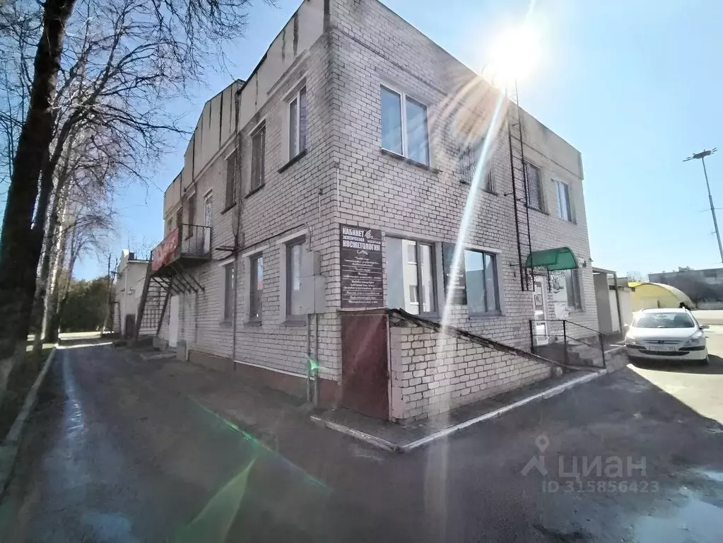 Помещение свободного назначения в Брянская область, Жуковка ул. Карла ... - Фото 0
