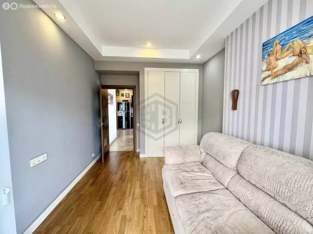 3-комнатная квартира: Ялта, улица Красных Партизан, 14Б (96 м) - Фото 2