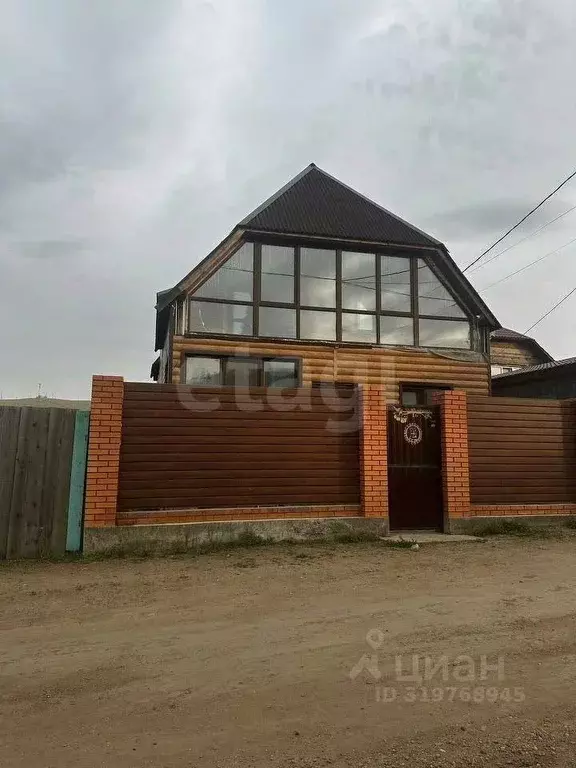 Дом в Бурятия, Иволгинский район, Сотниковское с/пос, с. Сотниково ул. ... - Фото 0