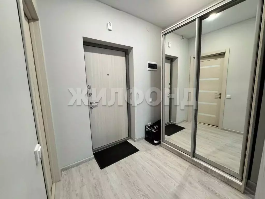 1-к кв. Новосибирская область, Новосибирск ул. Ясный Берег, 12 (39.4 ... - Фото 1