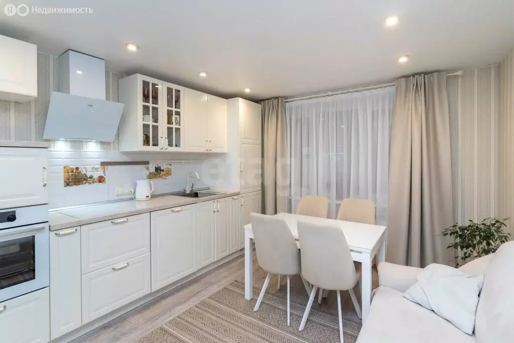 2-комнатная квартира: Тюмень, Широтная улица, 136к5 (66.7 м) - Фото 2