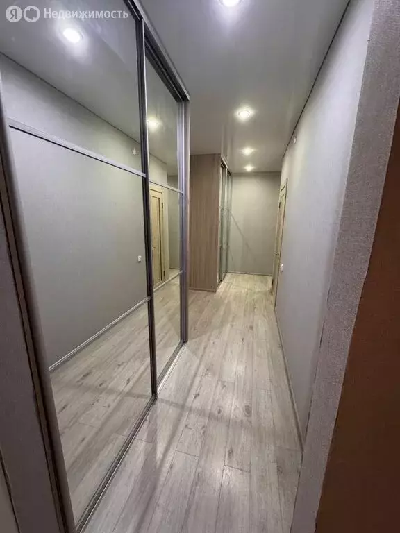 2-комнатная квартира: Тюмень, улица Бориса Житкова, 5к1 (49.3 м) - Фото 1