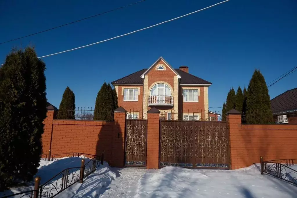 Дом в Самарская область, Кинель-Черкассы с/пос, с. Кинель-Черкассы ул. ... - Фото 1