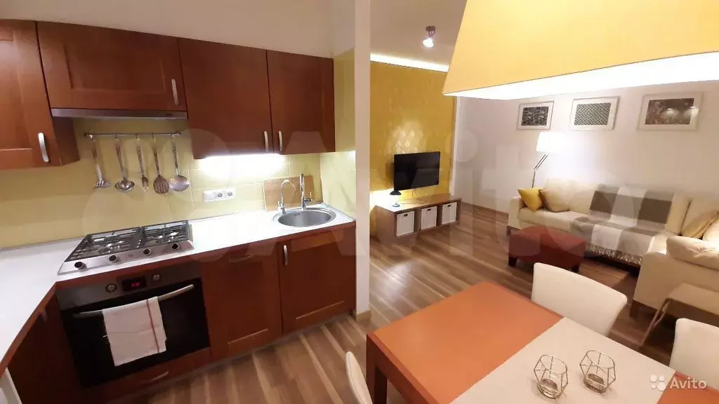 3-к. квартира, 65 м, 4/8 эт. - Фото 1