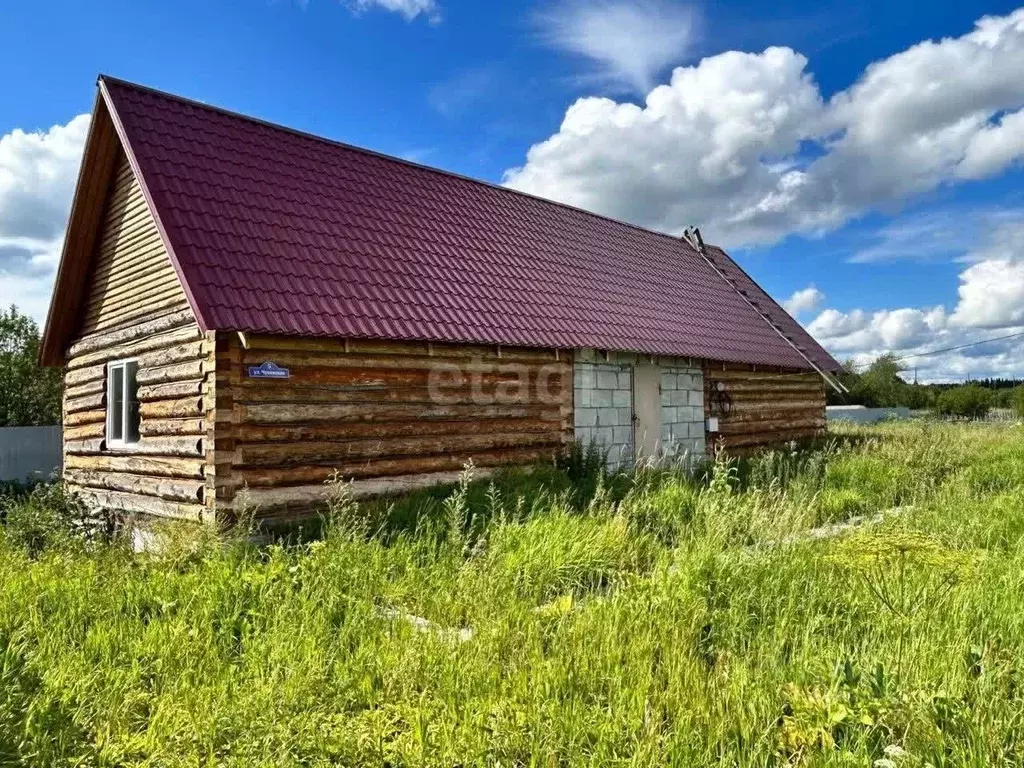 Дом в Свердловская область, Шалинский муниципальный округ, с. Чусовое ... - Фото 1