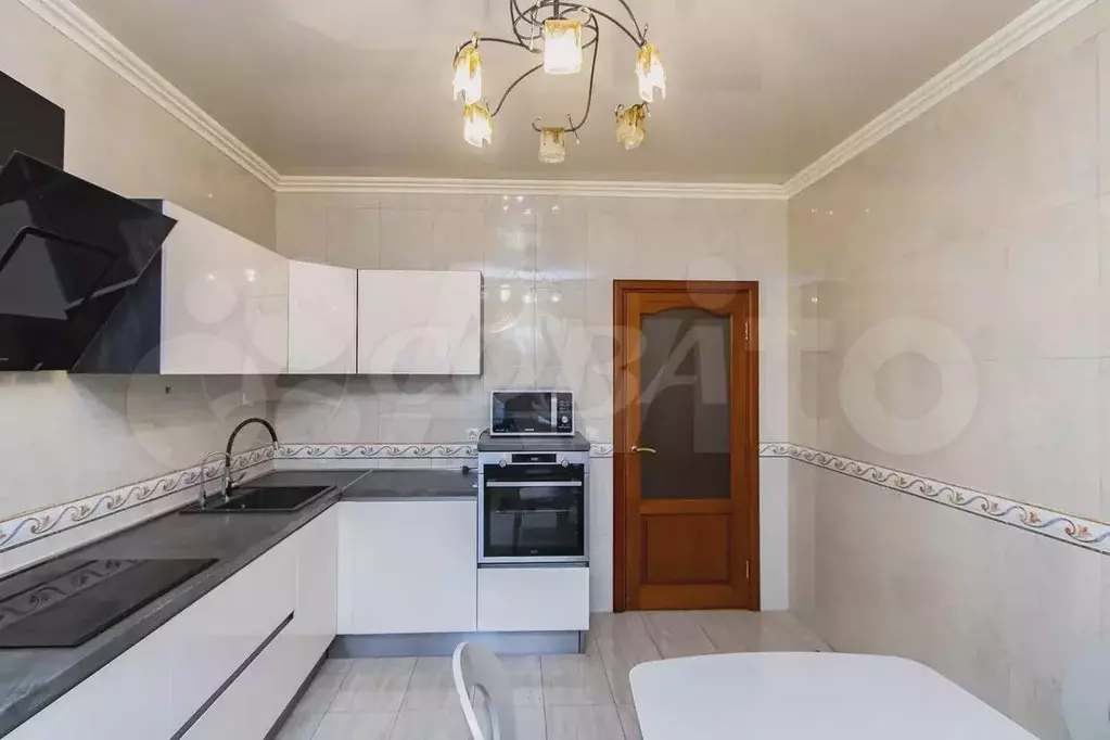 3-к. квартира, 90 м, 3/9 эт. - Фото 1