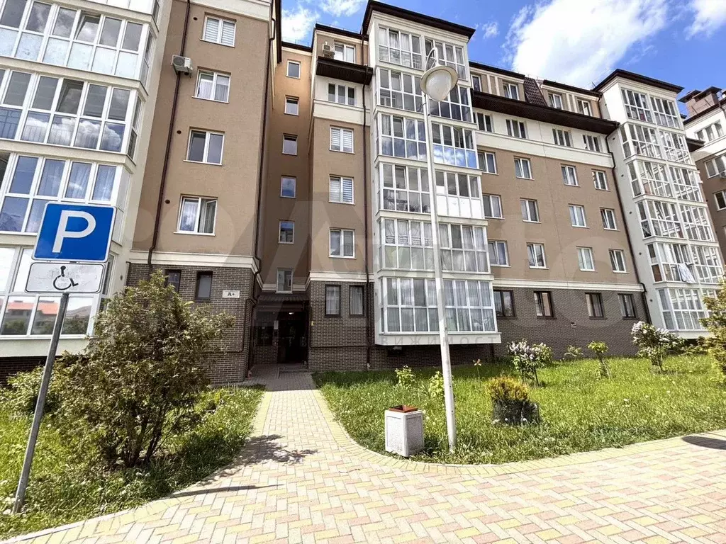2-к. квартира, 67 м, 1/6 эт. - Фото 1