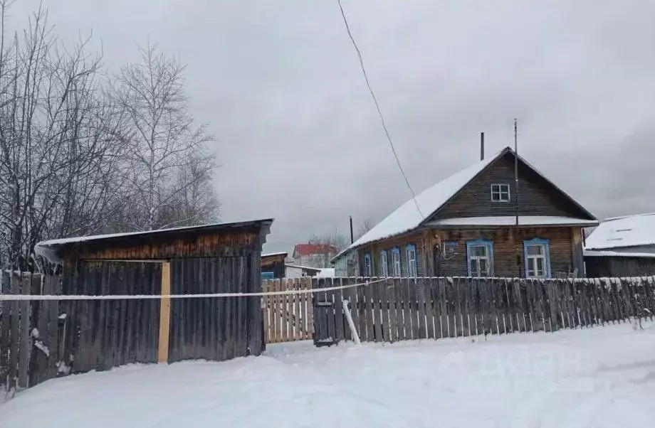 Дом в Пермский край, Александровск Яйва пгт, Советская ул., 12 (39 м) - Фото 1