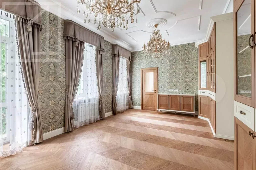 5-к. квартира, 150 м, 3/4 эт. - Фото 0