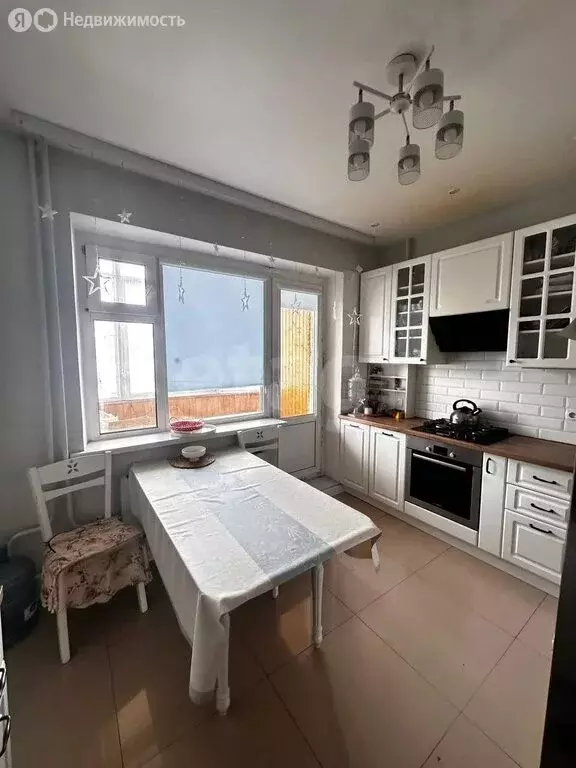 2-комнатная квартира: Якутск, улица Петровского, 34 (59.8 м) - Фото 1