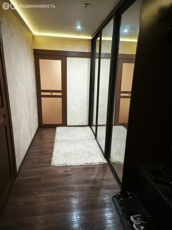 3-комнатная квартира: Красноярск, Светлогорская улица, 11А (80.6 м) - Фото 1