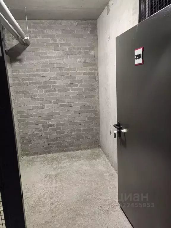 Гараж в Санкт-Петербург пос. Стрельна, просп. Буденного, 20к5 (5 м) - Фото 1