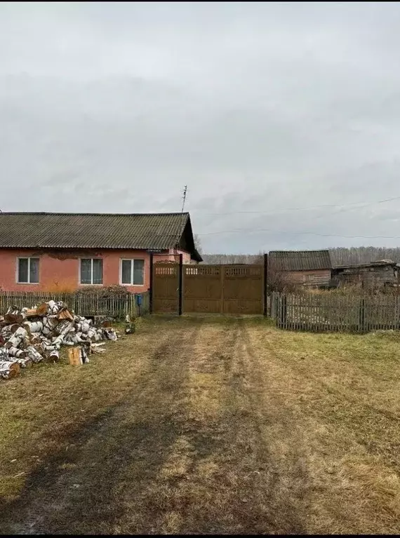 Дом в Омская область, Горьковский район, с. Сухое ул. 25-го ... - Фото 1