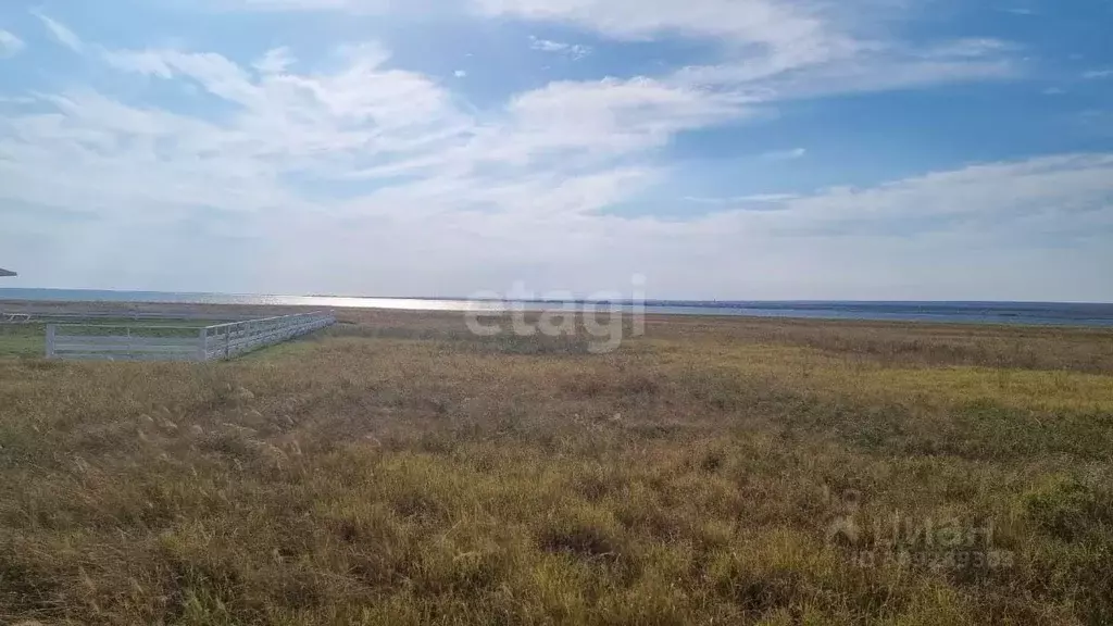 Участок в Крым, Сакский район, с. Штормовое ул. Крымская (12.0 сот.) - Фото 0