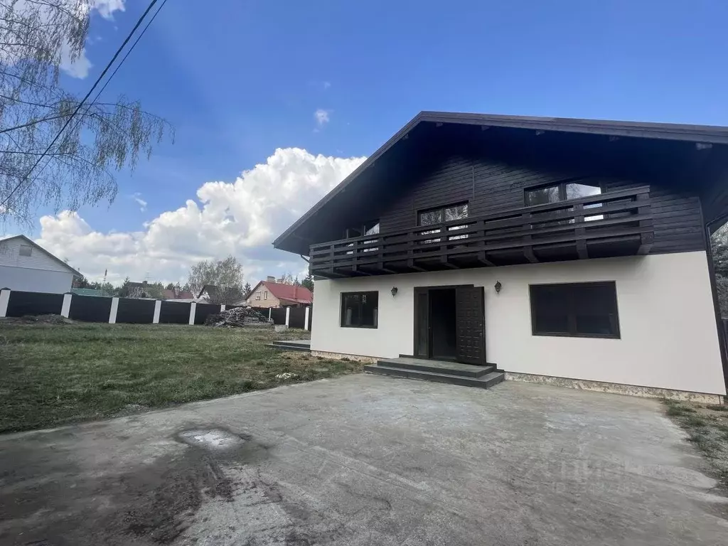 Дом в Московская область, Одинцовский городской округ, д. Борки  (305 ... - Фото 1