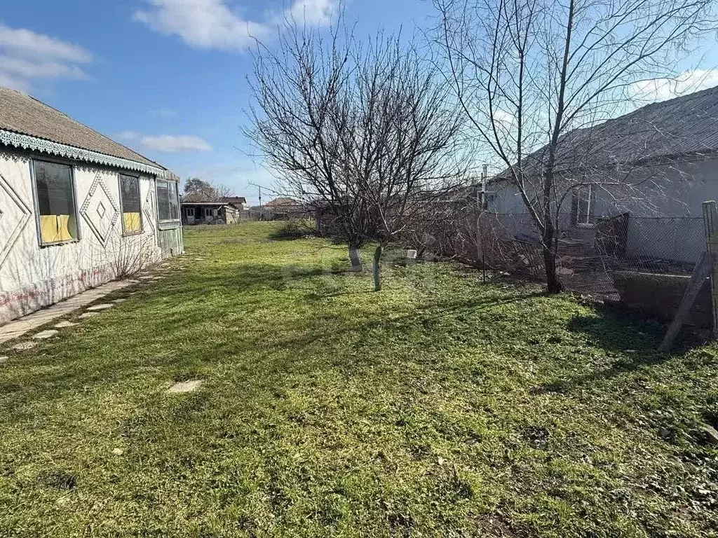 Участок в Крым, Сакский район, с. Молочное ул. Мира, 37 (12.0 сот.) - Фото 1