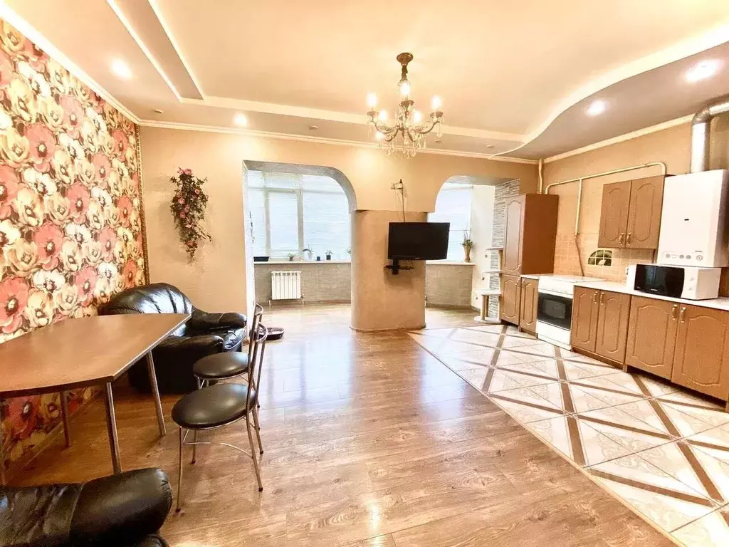 3-к кв. Ставропольский край, Ставрополь ул. Ленина, 31 (132.0 м) - Фото 1