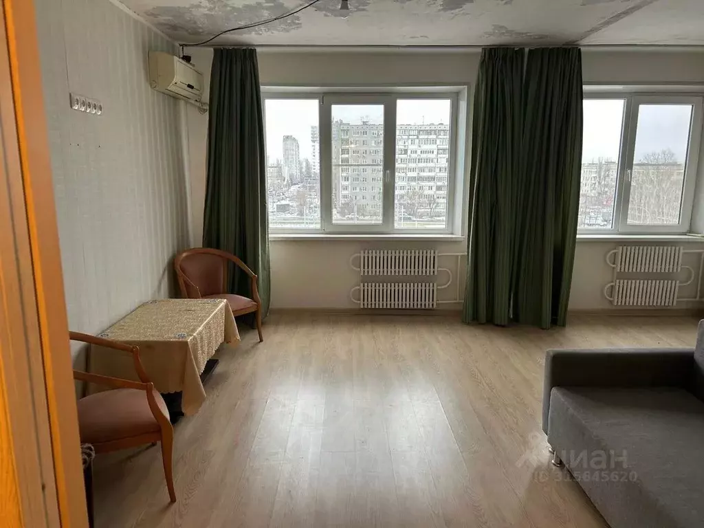 3-к кв. Волгоградская область, Волгоград Кузнецкая ул., 32 (64.8 м) - Фото 0