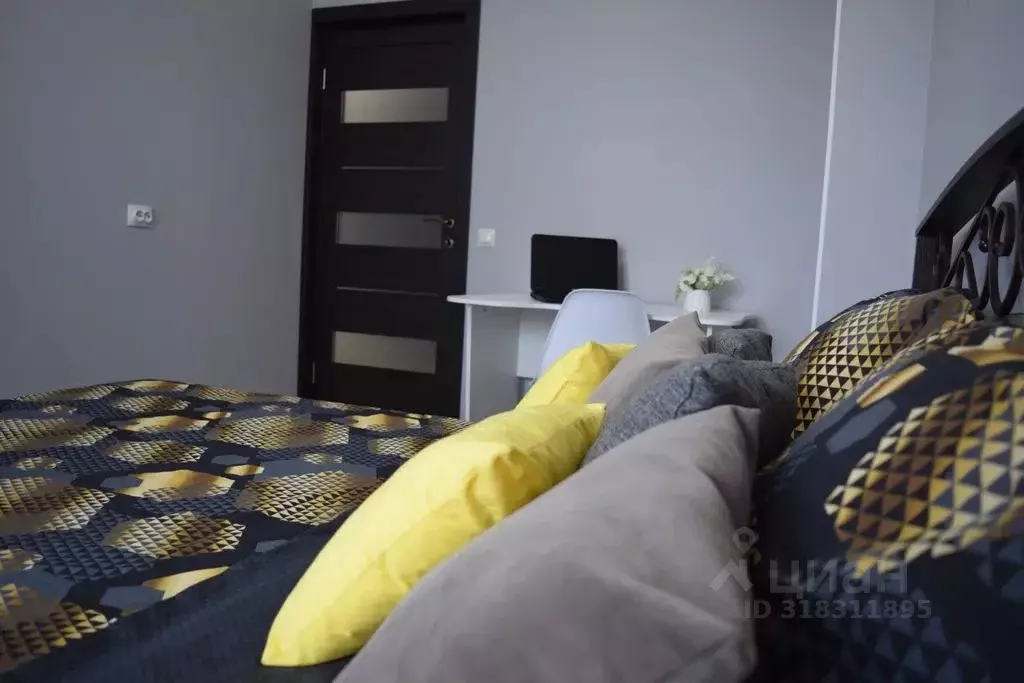 2-к кв. Тюменская область, Тюмень ул. Беляева, 33к2 (60.0 м) - Фото 1