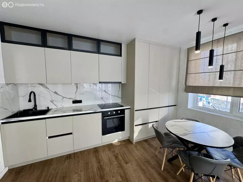 3-комнатная квартира: Астрахань, улица Трофимова, 7Ак1 (62 м) - Фото 1